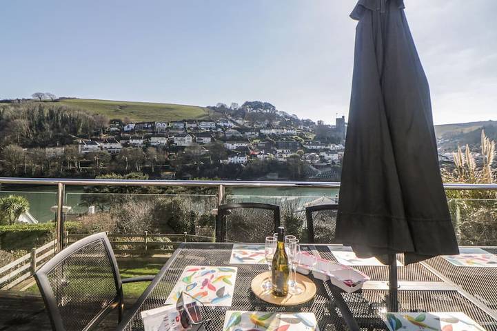 Holiday rental for 10 people, with garden in Noss Mayo