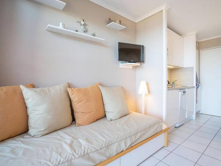 Gîte pour 4 personnes, avec piscine ainsi que terrasse et jardin dans Gare Du Dramont - 3