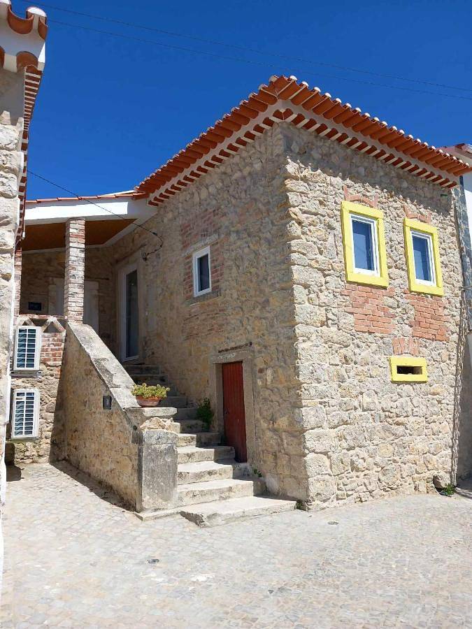 Location de vacances pour 6 personnes, avec piscine ainsi que terrasse et jacuzzi, animaux acceptés dans Ourém - 2