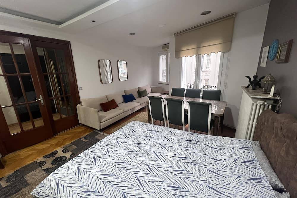 Appartamento 4 camere da letto di lusso arredato Nişantaşı A soli 20 metri dalla metropolitana in Şişli, Halaskargazi Mahallesi