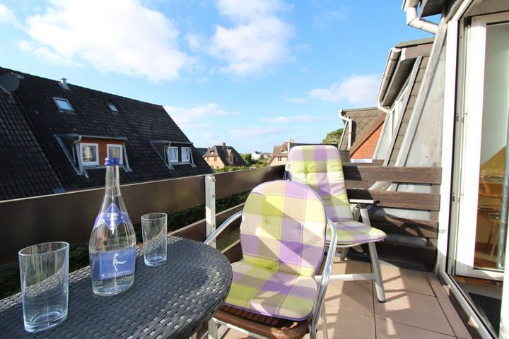 Ganze Wohnung, Liebevoll eingerichtetes Appartement im Ober- und Dachgeschoss in Nordfriesische Inseln (Schleswig-Holstein) (Schleswig-Holstein), Wenningstedt
