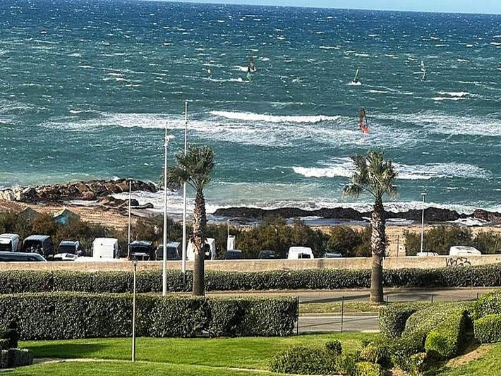 Vacation rental for 4 people, with pool, child-friendly in France