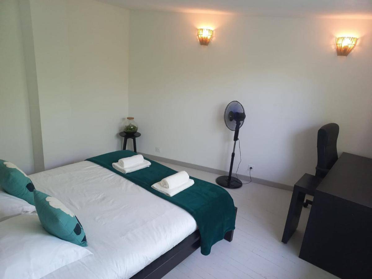 Two-Bedroom House in Montrichard Val de Cher, Région de Blois