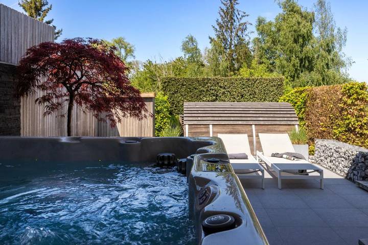 Maison de vacances pour 6 personnes, avec Jacuzzi et Terrasse ainsi que Jardin et Sauna à Zottegem