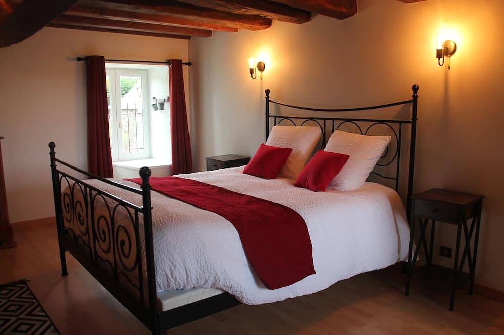 Large gîte in Saint-Sulpice-des-Landes, Vallée de la Loire