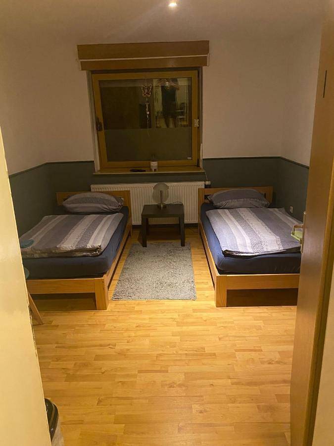 Ferienwohnung für 4 Personen, mit Terrasse und Garten in Frechen