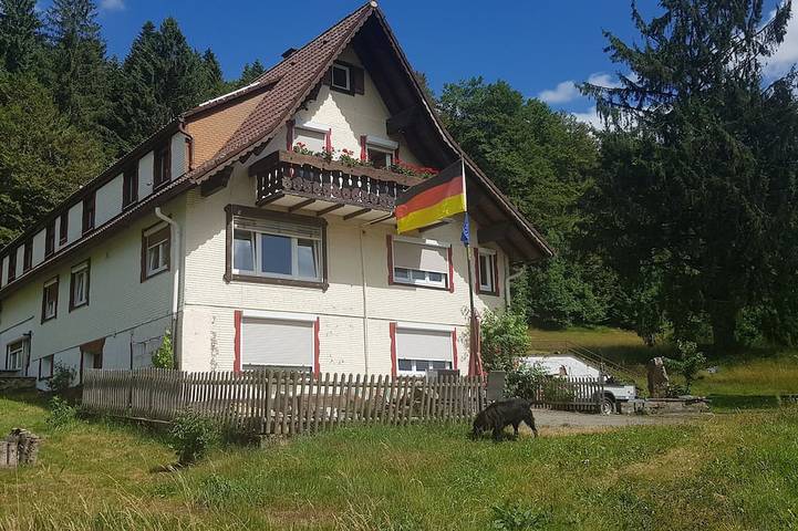 Bauernhof für 2 Personen, mit Terrasse und Garten sowie Pool und Sauna in Baiersbronn