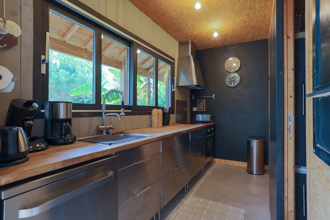Casa de vacaciones 'Gaetan' con terraza, jardín privado y Wi-Fi in Étables-sur-Mer, Côte de Goëlo