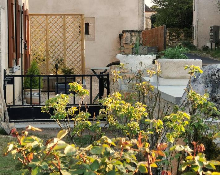 Gîte pour 2 personnes, avec terrasse, animaux acceptés à Blars - 3