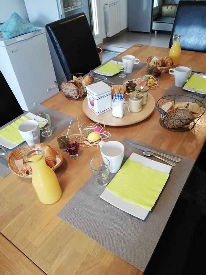 Location de vacances pour 2 personnes, avec jardin ainsi que piscine et vue à Montfort - 2