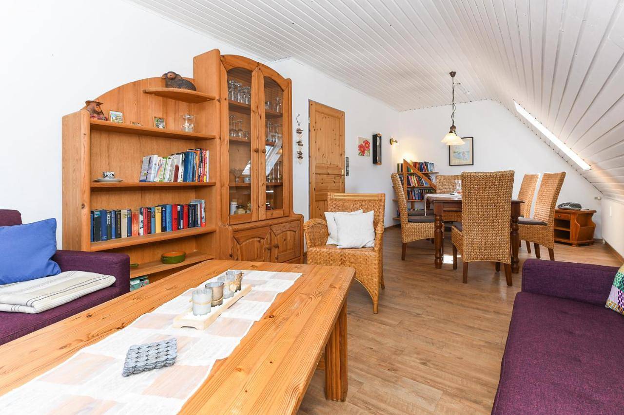 Ganze Wohnung, Ferienwohnung im Haus Leemreize in Blomberg (Ostfriesland), Landkreis Wittmund