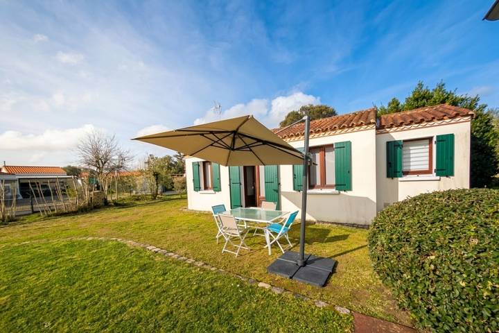 Ferienhaus für 4 Personen mit Garten in Saint-Vincent-sur-Jard, Vendée