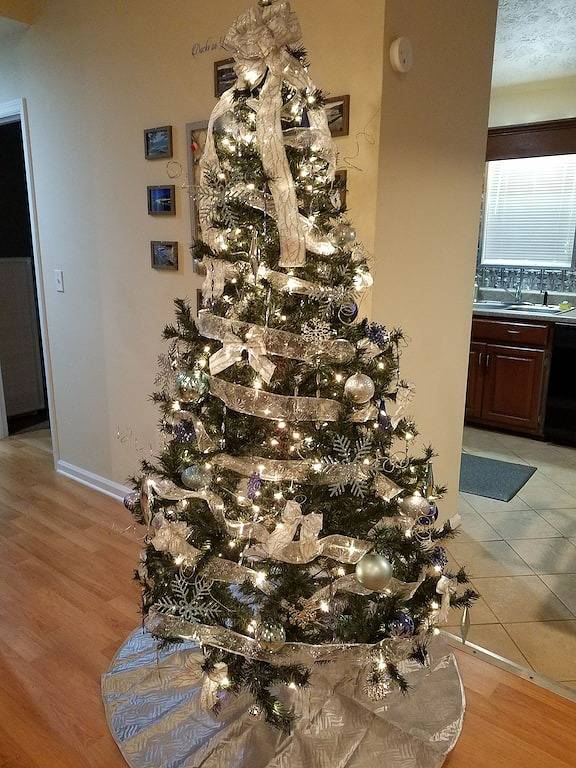 Das Lake House in Beaver Creek (1,6 km vom Dock entfernt, 3 Schlafzimmer / 2 Bäder) in Lake Cumberland