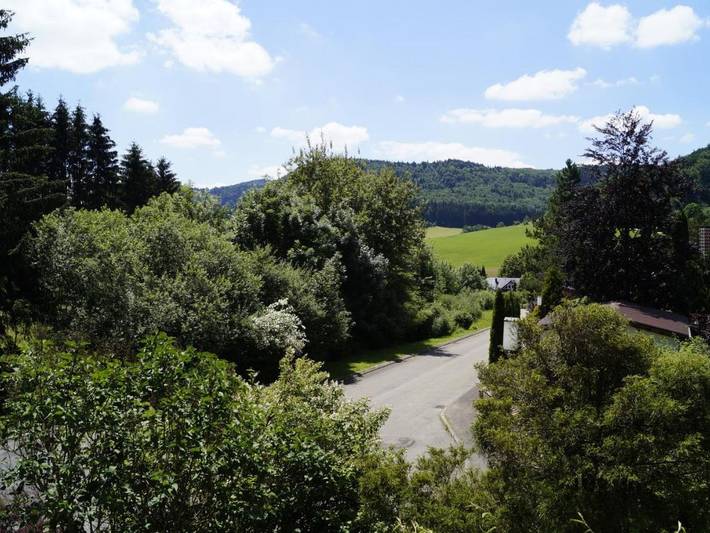 Ganze Ferienwohnung, Ferienhaus Am Irrenbächle - Doppelzimmer Standard, 22qm, Eg, eigenes Badezimmer, Gartenblick in Pfeffingen (Zollernalbkreis), Albstadt