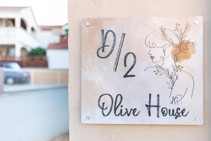 Villa pour 8 personnes, avec jardin ainsi que vue et piscine à Biograd na Moru - 3