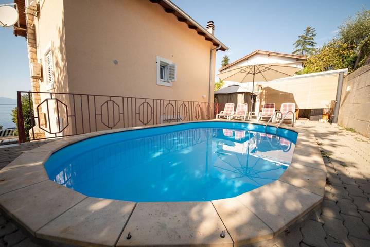 Ferienwohnung für 4 Personen, mit Terrasse und Pool - 1