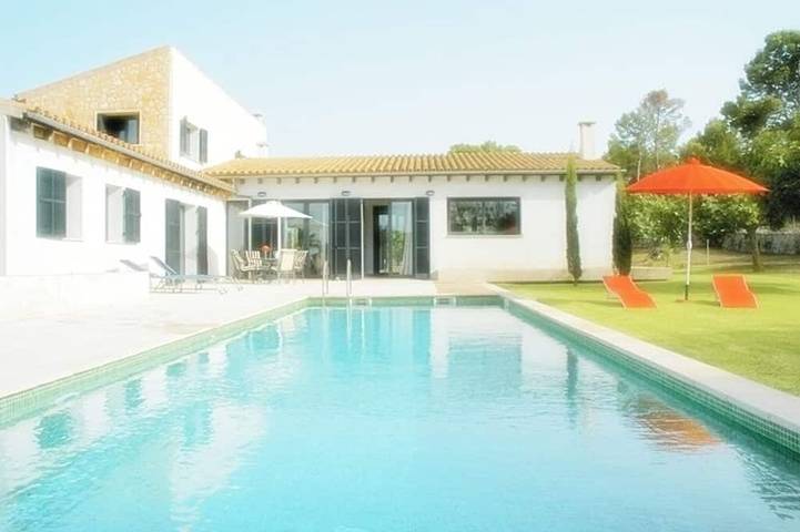 Ferienhaus für 8 Personen, mit Garten und Whirlpool sowie Terrasse - 1