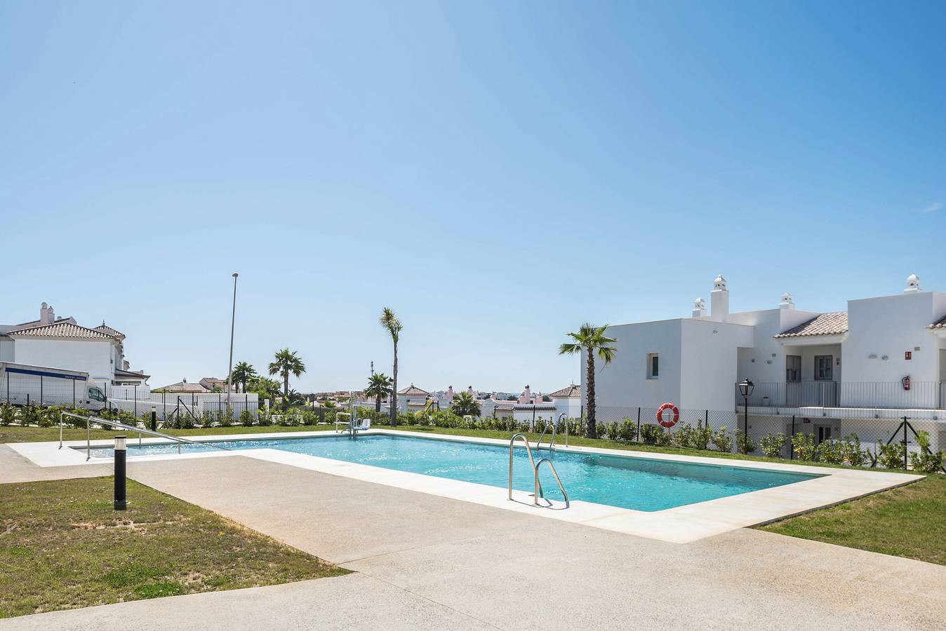 Apartamento entero, Apartamento 'Apartamento Poniente' con vistas al mar, Wi-Fi y aire acondicionado. in Atlanterra, Tarifa