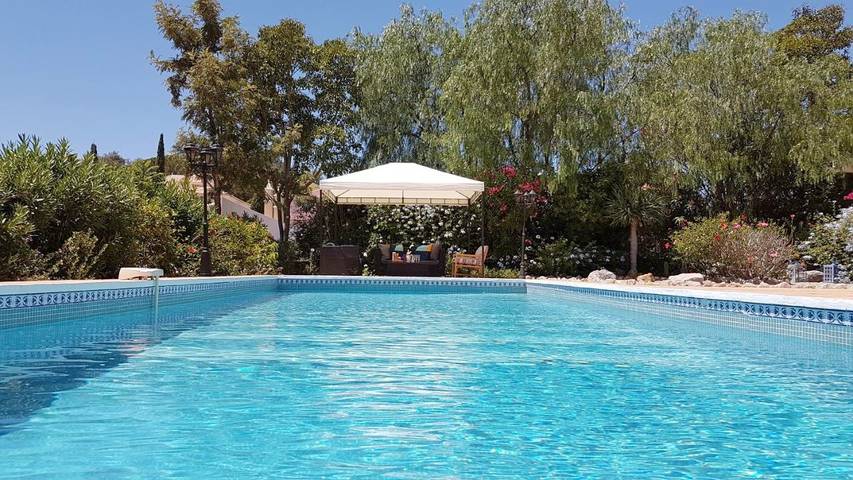 Location de vacances pour 7 personnes, avec jardin ainsi que piscine et vue à Loulé - 3