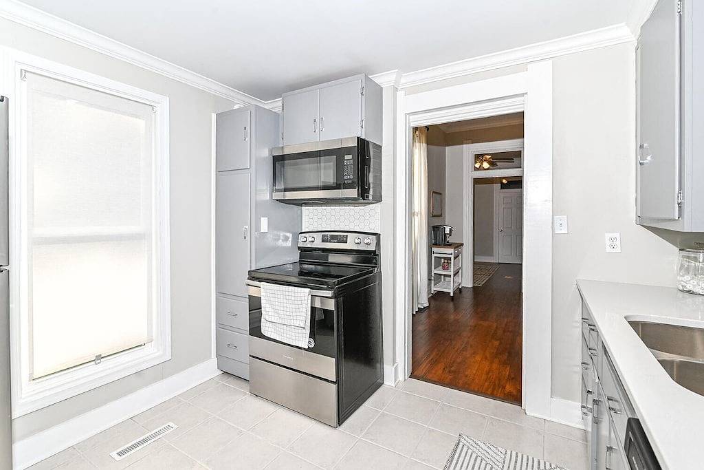 Noblesville Getaway | Cozy, Central & Relaxing in Noblesville, Hamilton County