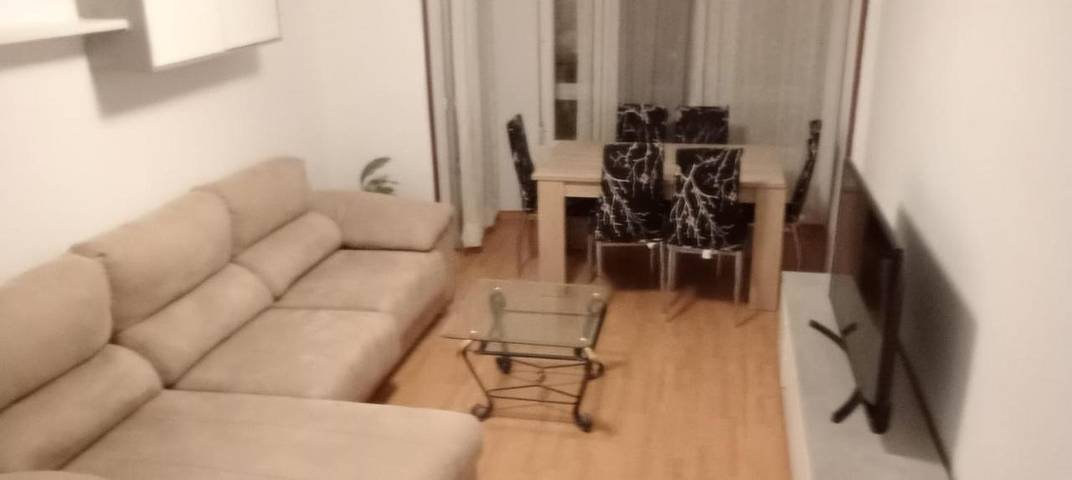 Apartamento para 6 personas, con Balcón además de Jardín y Vistas en Aranda de Duero