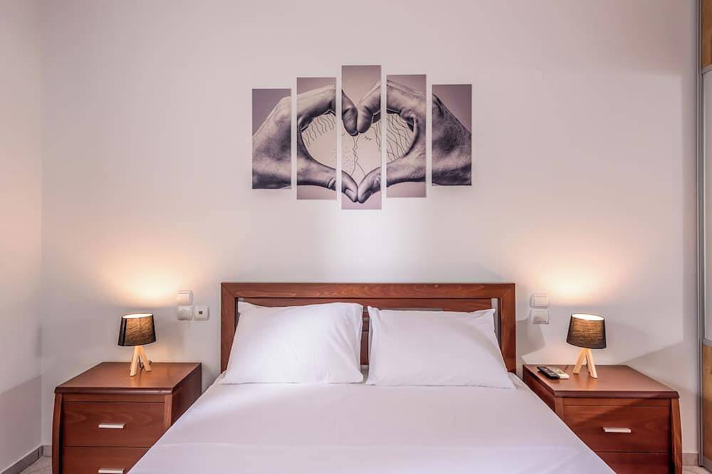 Ganze Wohnung, \"Astrinos\" Penthouse -Central Old Town  Ac&Balcony in Iraklio-Heraklion und Umgebung