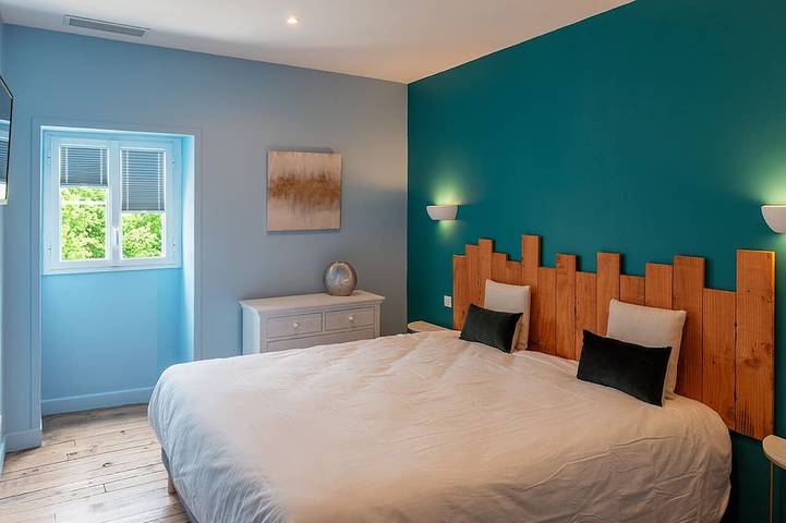 Location de vacances pour 10 personnes, avec jardin et terrasse à Lissac-sur-Couze - 2