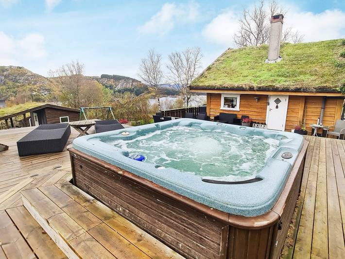 Ferienhaus für 12 Personen, mit Whirlpool und Terrasse in Rogaland