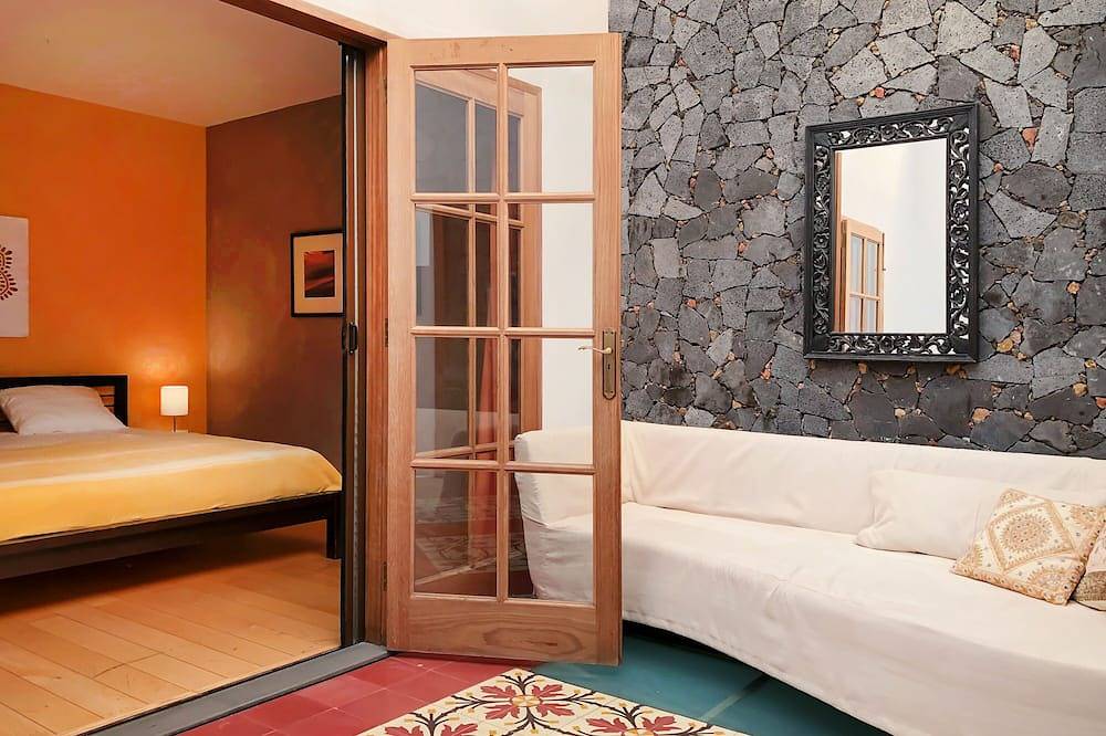 Entire apartment, Nice penthouse with sea views in Santa Cruz de La Palma in El Planto, Santa Cruz de La Palma