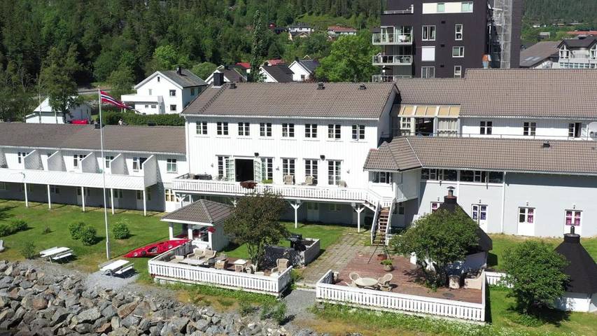 Hotel für 3 Personen, mit Ausblick und Sauna sowie Seeblick und Garten - 1