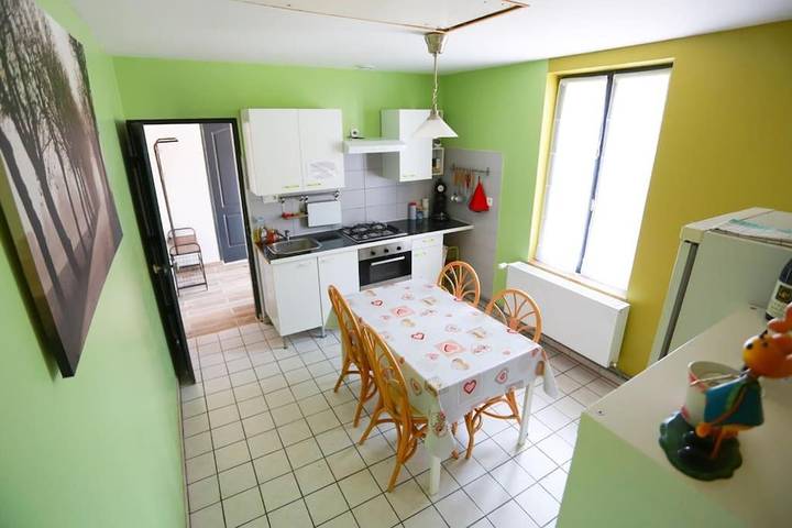 Location de vacances pour 6 personnes, avec jardin à Auxonne - 2