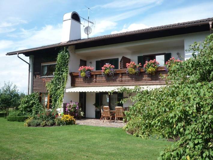 Ferienwohnung für 3 Personen, mit Balkon und Garten sowie Ausblick in Halblech