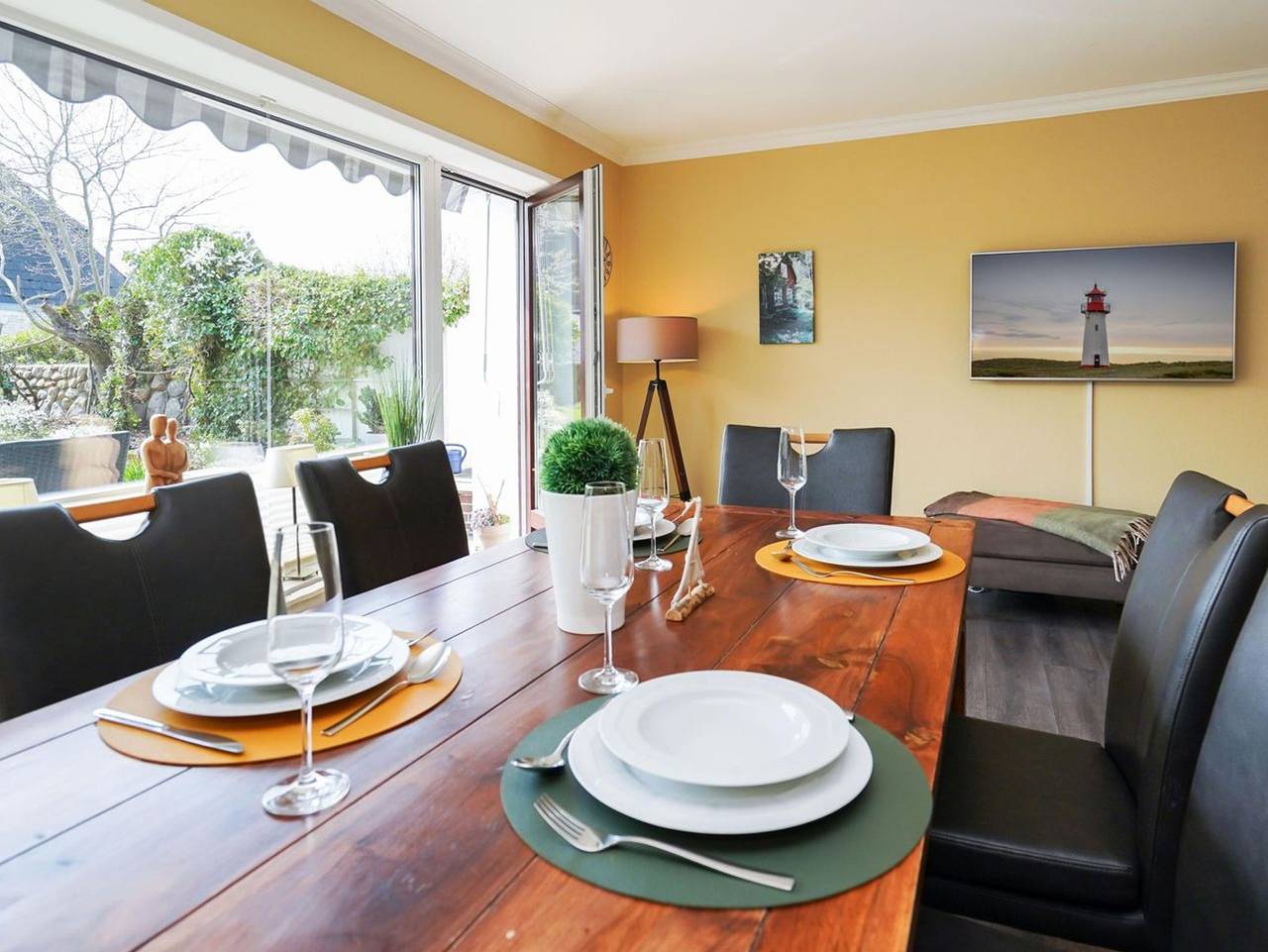 Ganze Ferienwohnung, Silwai Eg - 3-Zimmer App. für 4 Pers. mit Terrasse, Pkw-Stellplatz, Wlan, Haustiere erlaubt. in Sylt (Gemeinde), Sylt