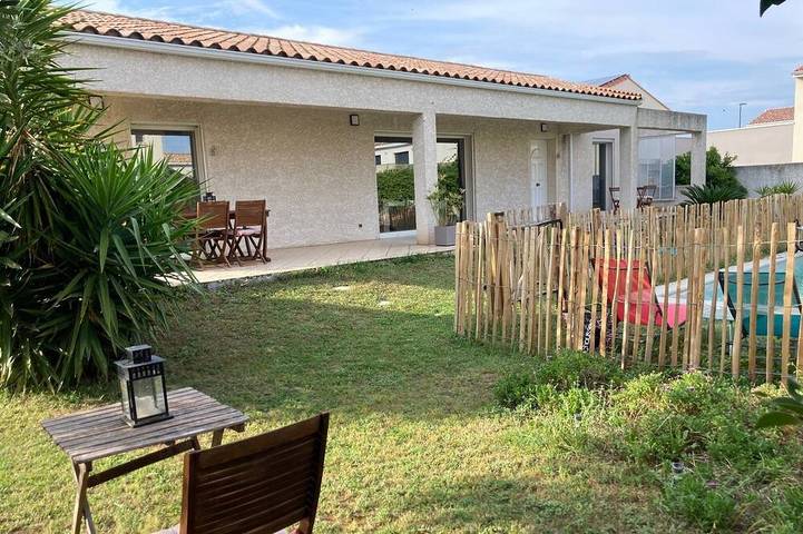 Location de vacances pour 8 personnes à Valergues