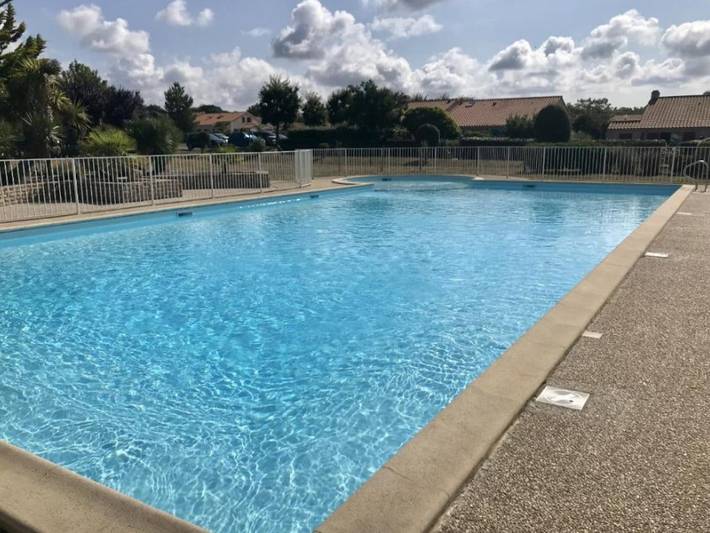 Location de vacances pour 4 personnes, avec terrasse et piscine à Saint-Michel-Chef-Chef - 3