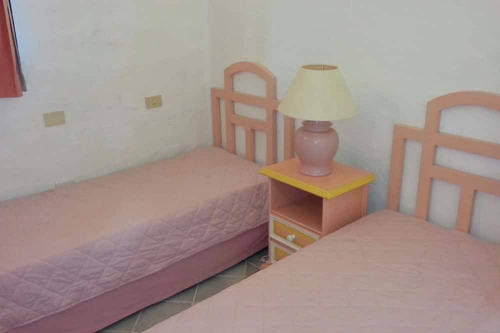 Ganze Wohnung, Apartment am Meer Baja Sardinia – 6 Personen im Juni und Juli – 150 m vom Smeral in Baja Sardinia, Arzachena