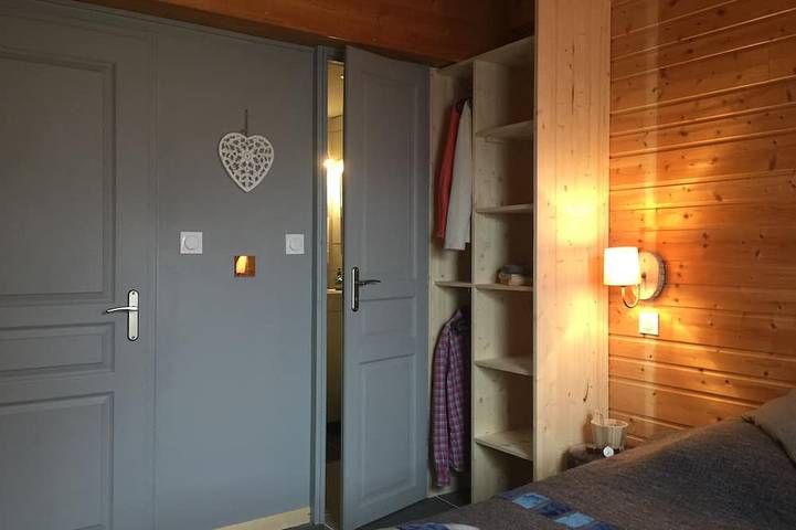 Chalet pour 10 personnes, avec piscine ainsi que balcon et sauna à Saint-François-Longchamp - 3