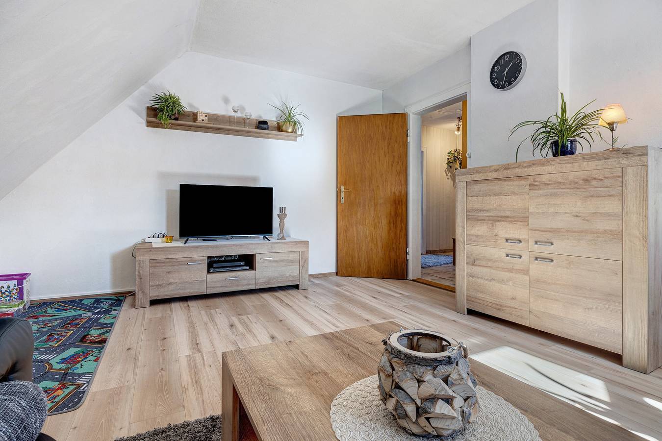 Entire apartment, Apartment 'Winzenburg' with Shared Terrace, Shared Garden and Wi-Fi in Rehburg-Loccum, Lower Saxony