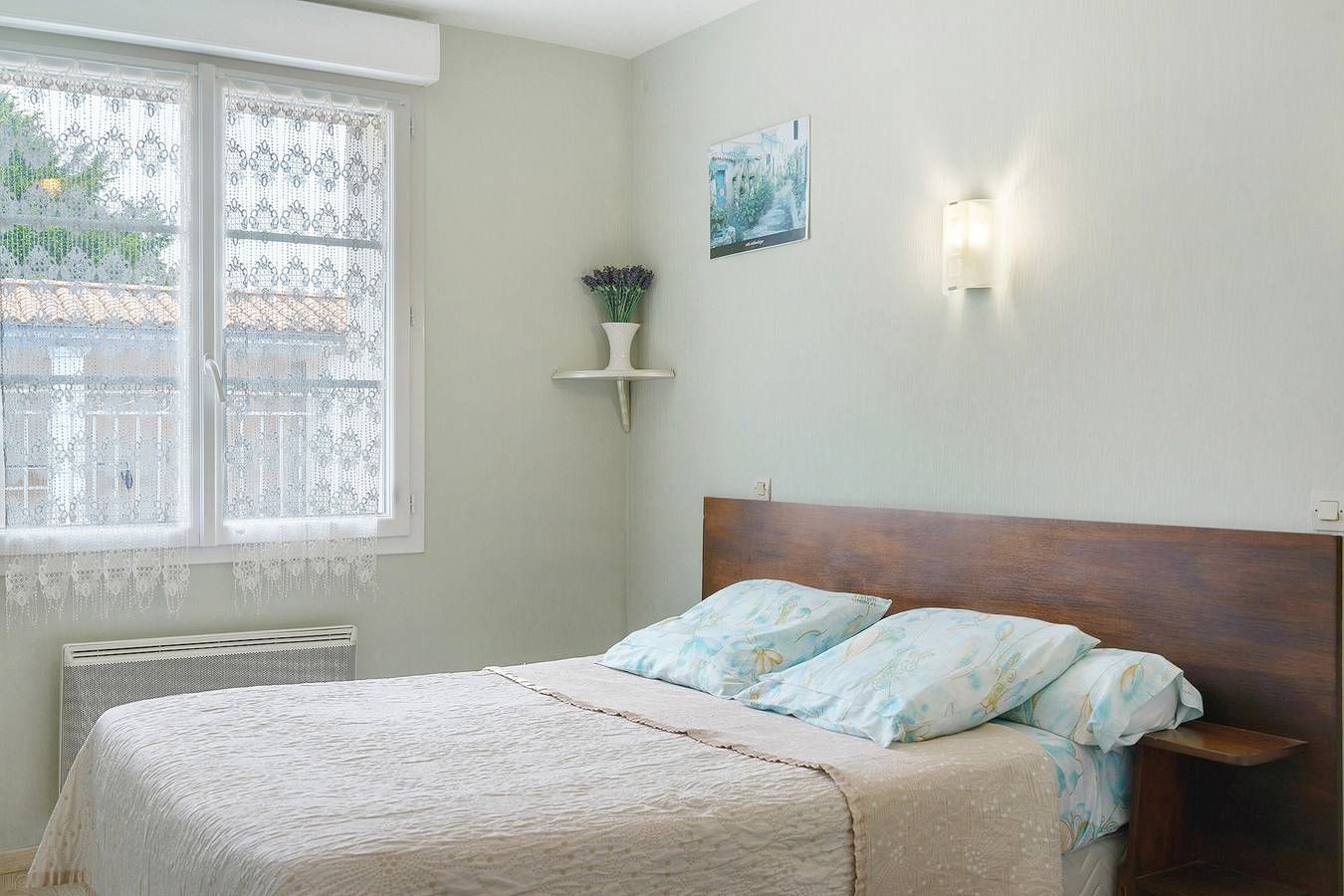 Chambre d’hôtes Vanille avec terrasse partagée, jardin privé et Wi-Fi in Semussac, Région de Saintes