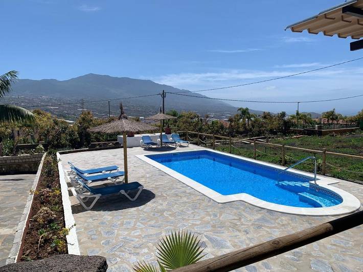 Casa rural para 3 personas, con piscina además de vistas y jardín en El Paso - 2