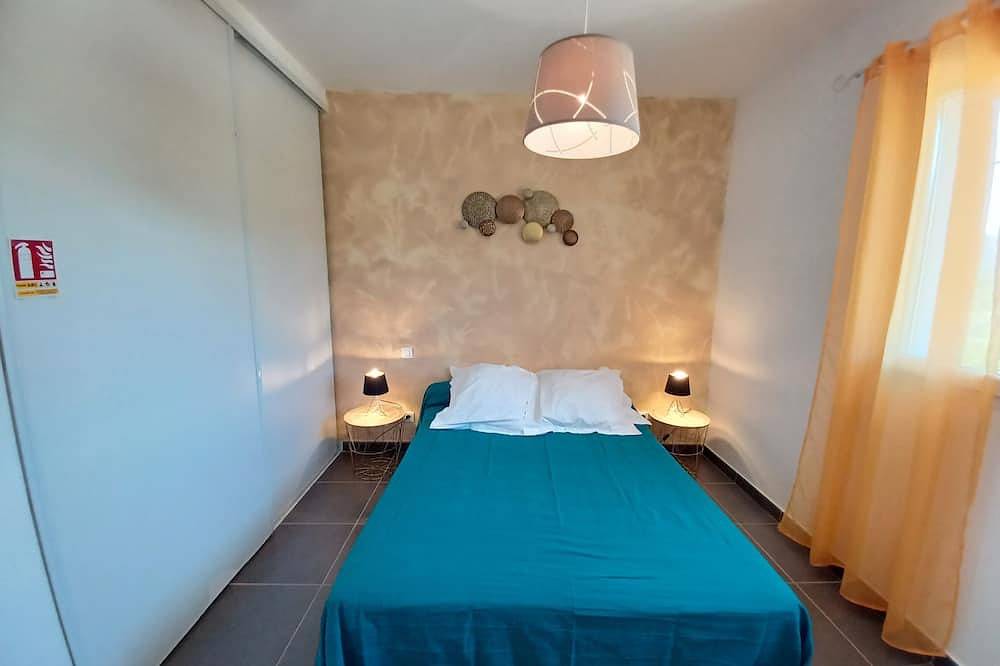 Appartement entier, Appart piscine chauffée, wifi, 2 chambres, clim, 7 min plage 1 min rivière in Galéria, Parc naturel régional de Corse