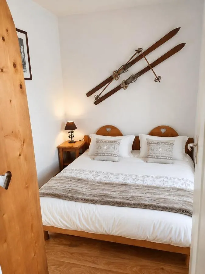 Apartamento de vacaciones para 4 personas, con jardín además de piscina y sauna - 1