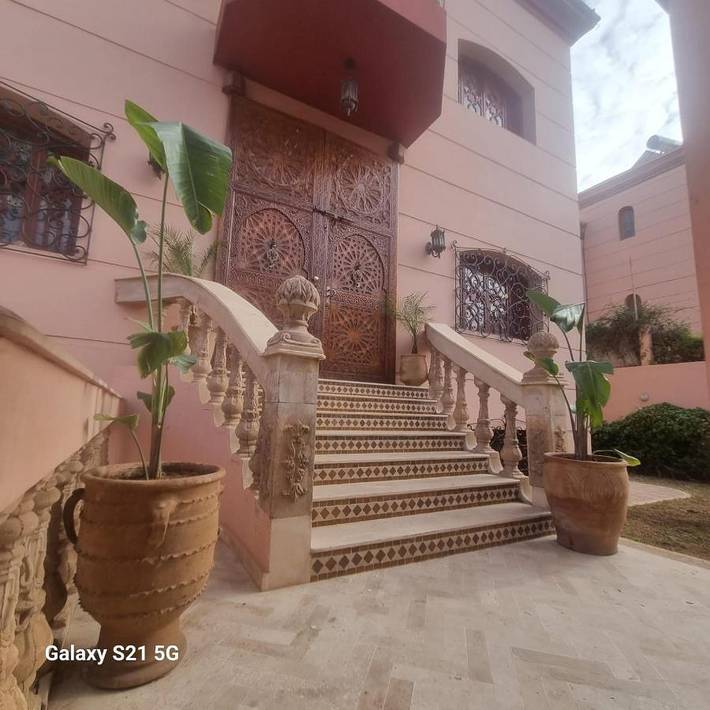 Maison d’hôte pour 7 personnes, avec piscine et vue ainsi que sauna et jardin au Maroc