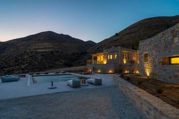 Cottage pour 3 personnes, avec vue ainsi que jardin et piscine dans Lendas