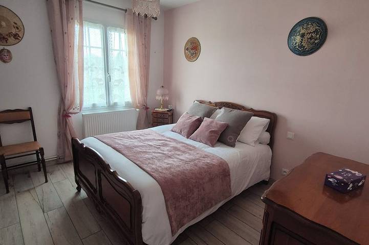 Location de vacances pour 2 personnes, avec jardin à Mérignac (Charente)