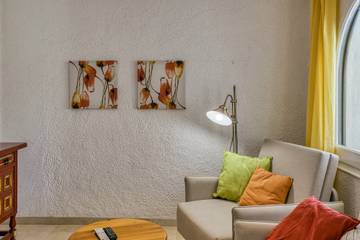 Holiday Rental for 4 People in Castelló d'Empúries, Costa Brava, Photo 3