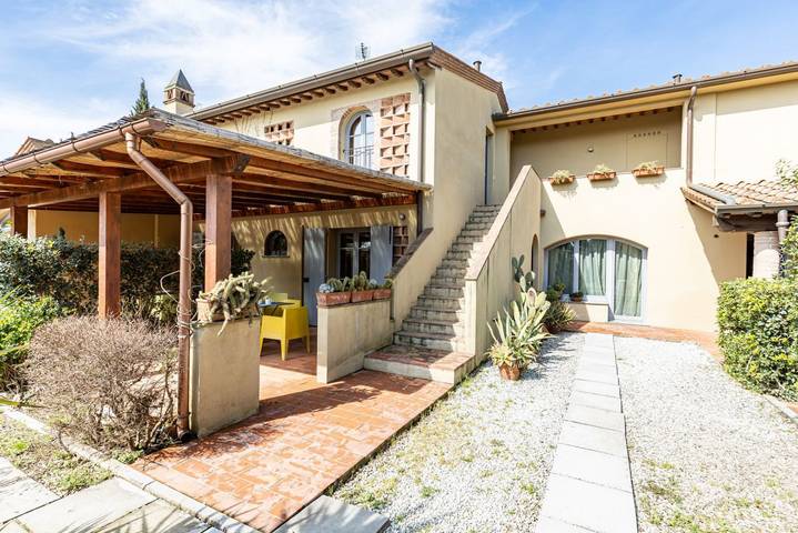 Apartamento entero, Apartamento de vacaciones para 2 personas con piscina in Lido di Camaiore, Camaiore