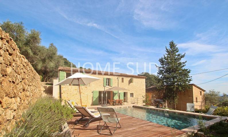 Ganze Ferienwohnung, Ferienwohnung für 10 Personen mit Pool in Cabris, Mittelmeerküste (Frankreich)