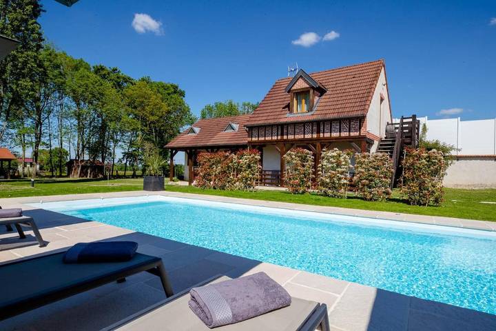 Cottage pour 2 personnes, avec jardin ainsi que piscine et vue à Saint-Nicolas-lès-Cîteaux