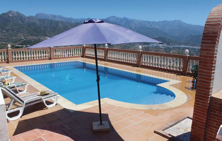Ferienhaus für 8 Personen, mit Pool und Terrasse in Torrox - 4